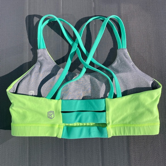 RARE! ✨ BORN PRIMITIVE - Fearless Strappy Back Neon Sports Bra in Envy - M - Picture 10 of 11